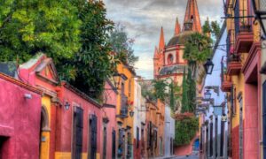 Calles pintorescas en San Miguel de Allende